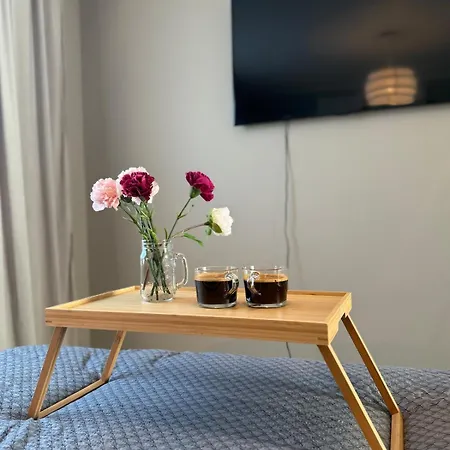 Cosy Half Of A Duplex *